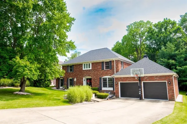 $482,900 | 856 Walnut Drive, Ellwood City, PA 16117