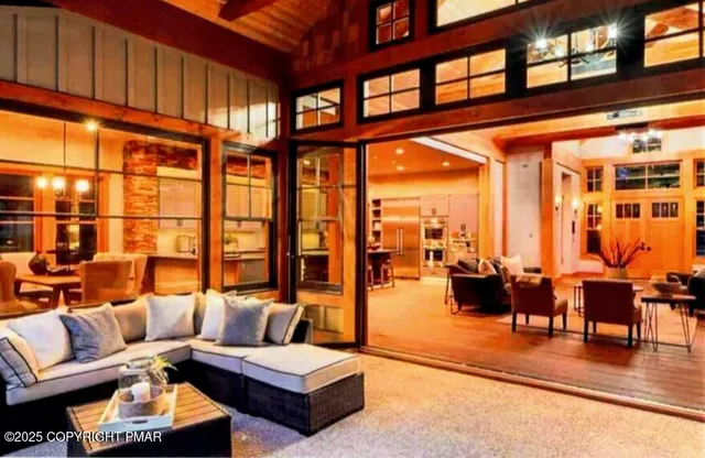 $2,899,000 | 105 Boones Trail, Pocono Pines, PA 18350