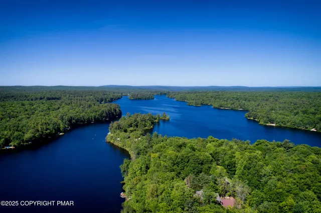 $2,899,000 | 105 Boones Trail, Pocono Pines, PA 18350