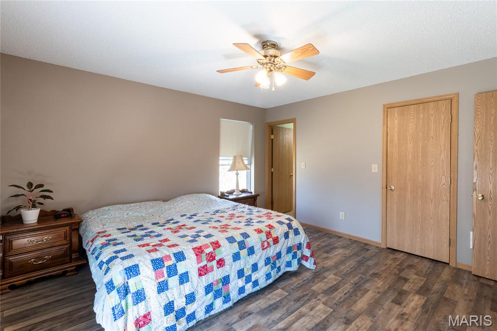 20305 Pigeon Creek Road Licking, MO 65542 - Photo 13 of 43