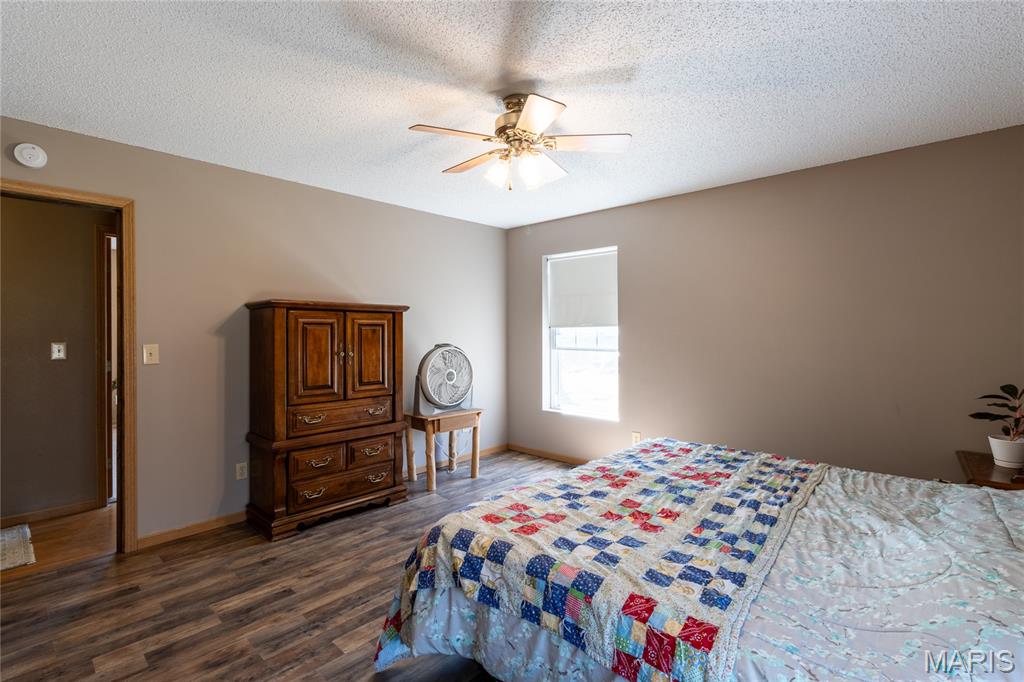 20305 Pigeon Creek Road Licking, MO 65542 - Photo 14 of 43