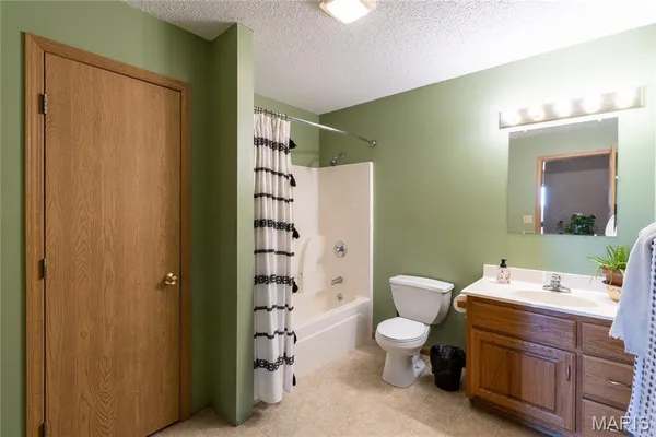 $299,000 | 20305 Pigeon Creek Road, Licking, MO 65542