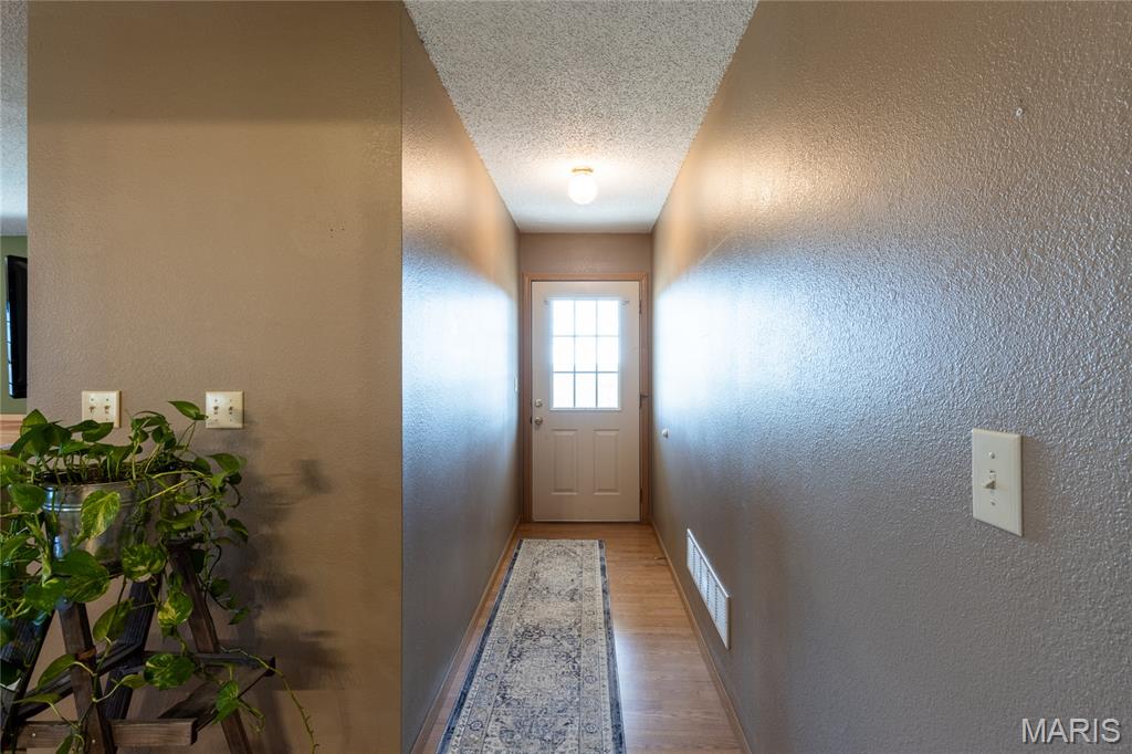 20305 Pigeon Creek Road Licking, MO 65542 - Photo 4 of 43