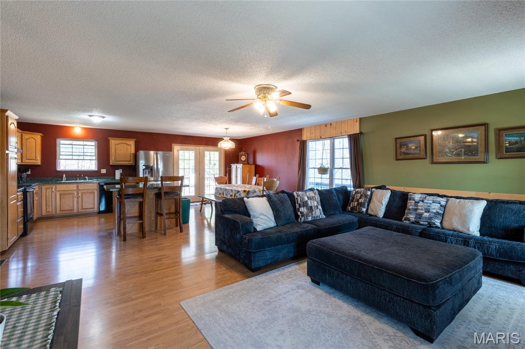 20305 Pigeon Creek Road Licking, MO 65542 - Photo 7 of 43