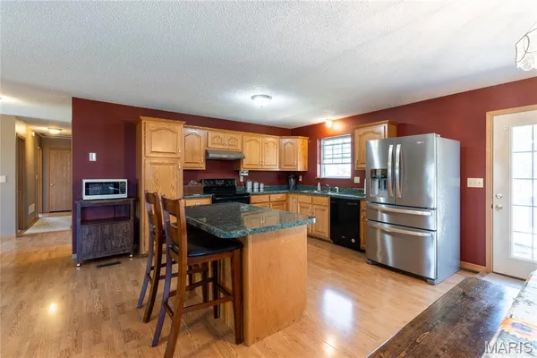 $299,000 | 20305 Pigeon Creek Road, Licking, MO 65542