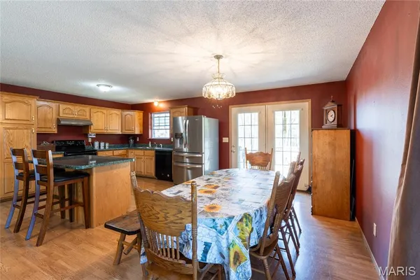 $299,000 | 20305 Pigeon Creek Road, Licking, MO 65542