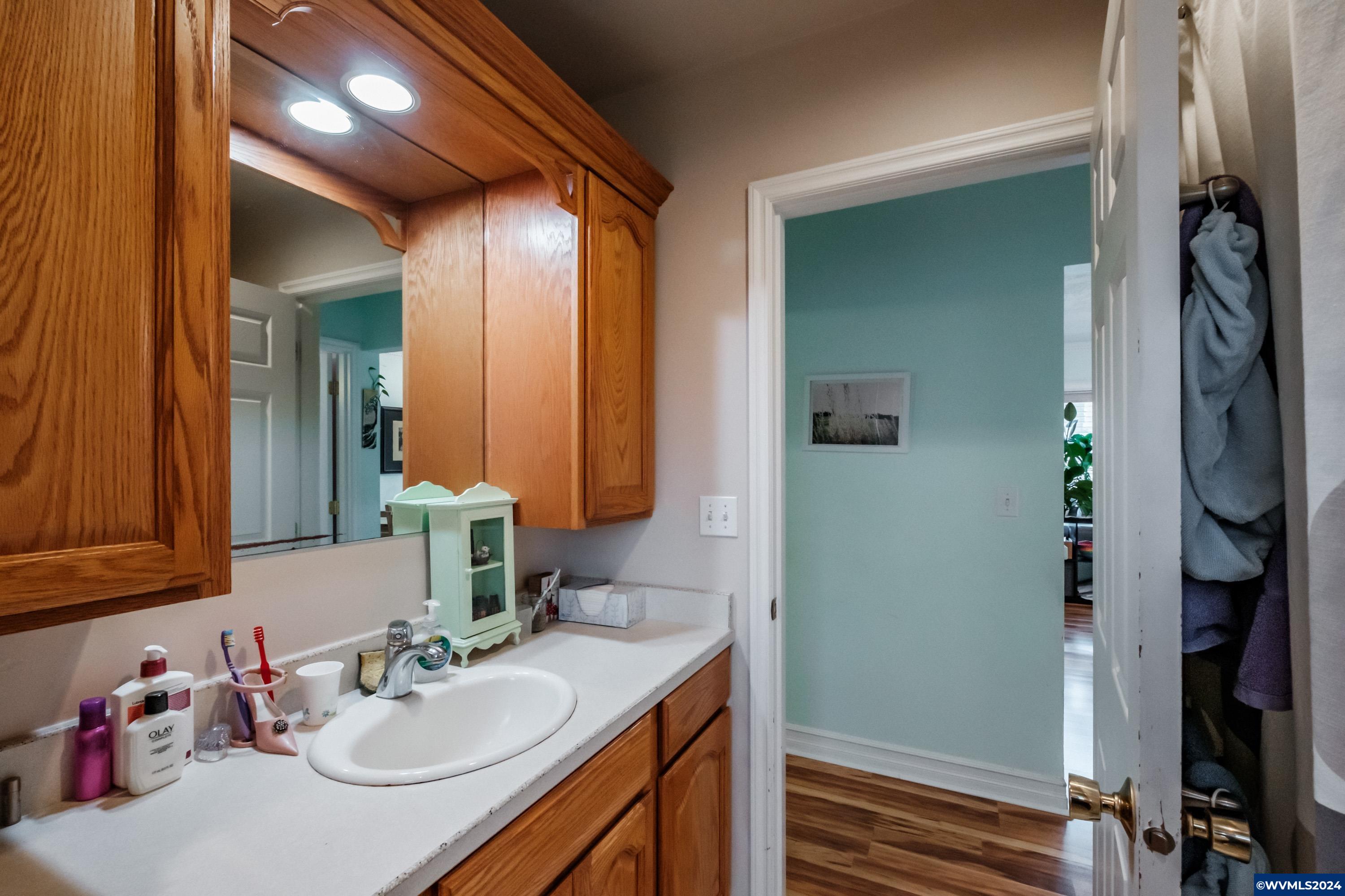1026 Southwest 8th Avenue Albany, OR 97321 - Photo 20 of 39