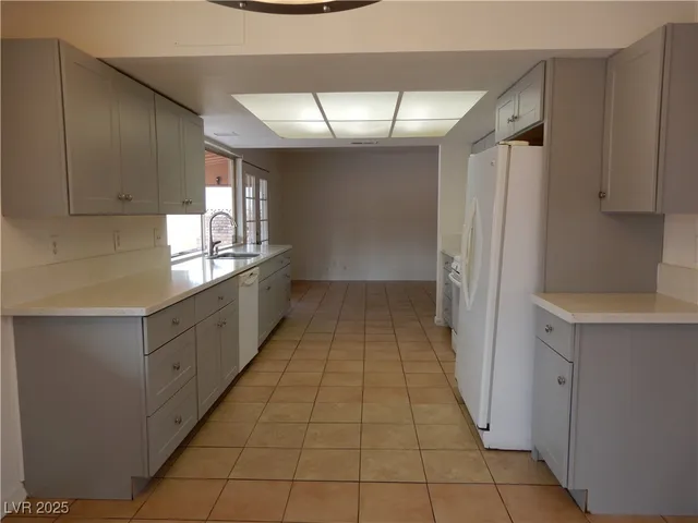 $2,650 | 3163 Panocha Street, Las Vegas, NV 89121