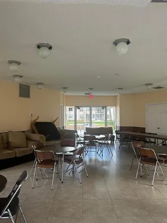 $1,950 | 7610 Stirling Road, Unit 202G, Davie, FL 33024
