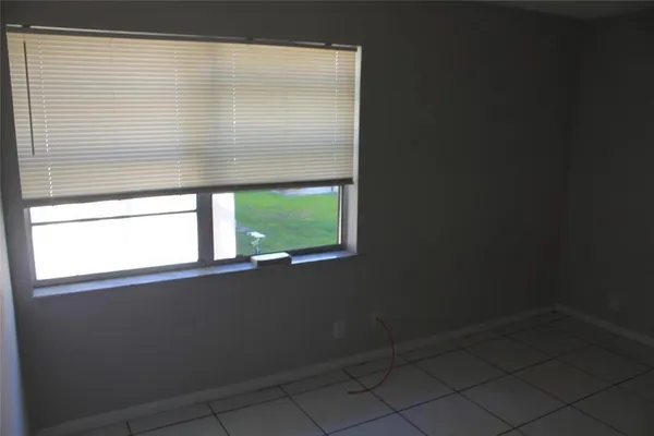 $1,950 | 7610 Stirling Road, Unit 202G, Davie, FL 33024