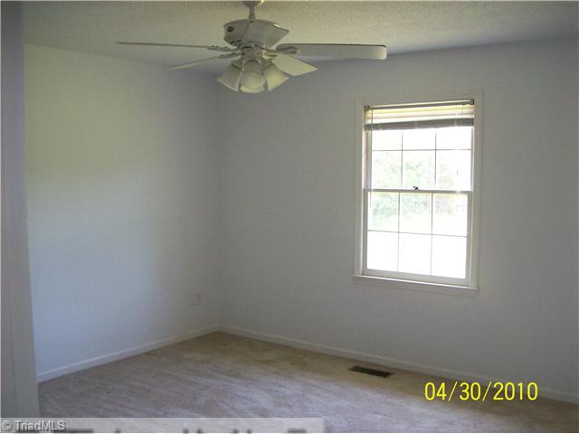 5757 Welborn Road Trinity, NC 27370 - Photo 4 of 11 Interior Space/Layout.
