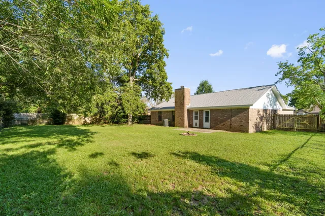 $1,850 | 502 Krest Drive, Crestview, FL 32536