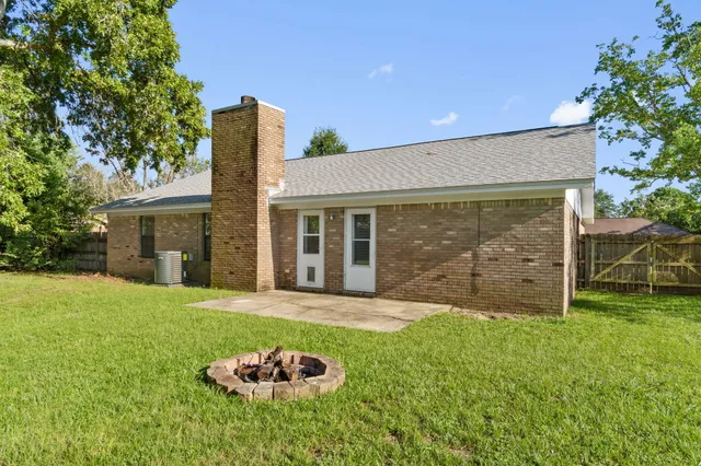 $1,850 | 502 Krest Drive, Crestview, FL 32536