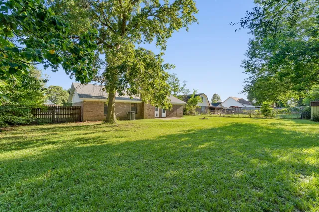 $1,850 | 502 Krest Drive, Crestview, FL 32536