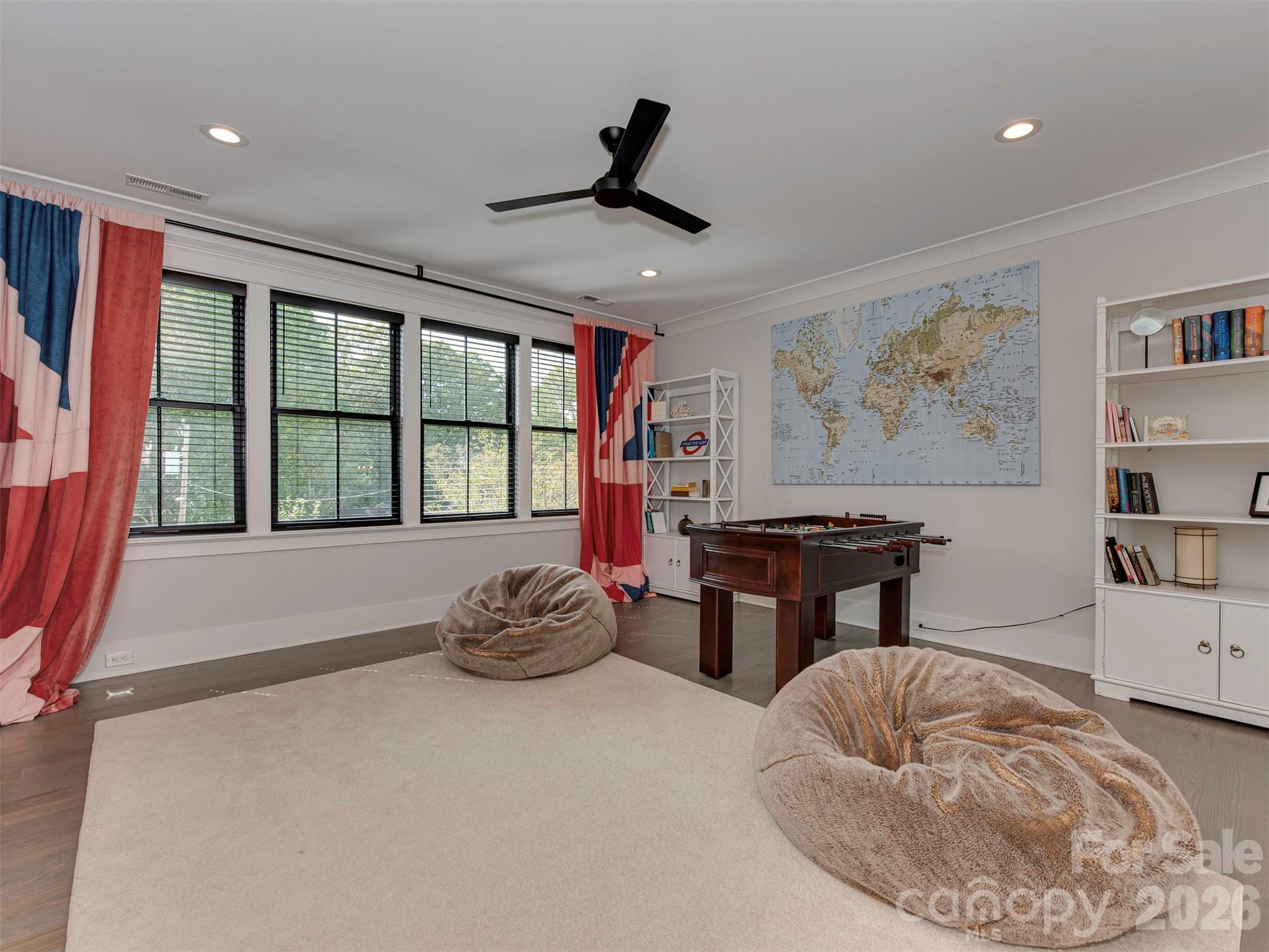 4009 Ridgecrest Avenue Charlotte, NC 28211 - Photo 21 of 43 a living room with furniture and a large window