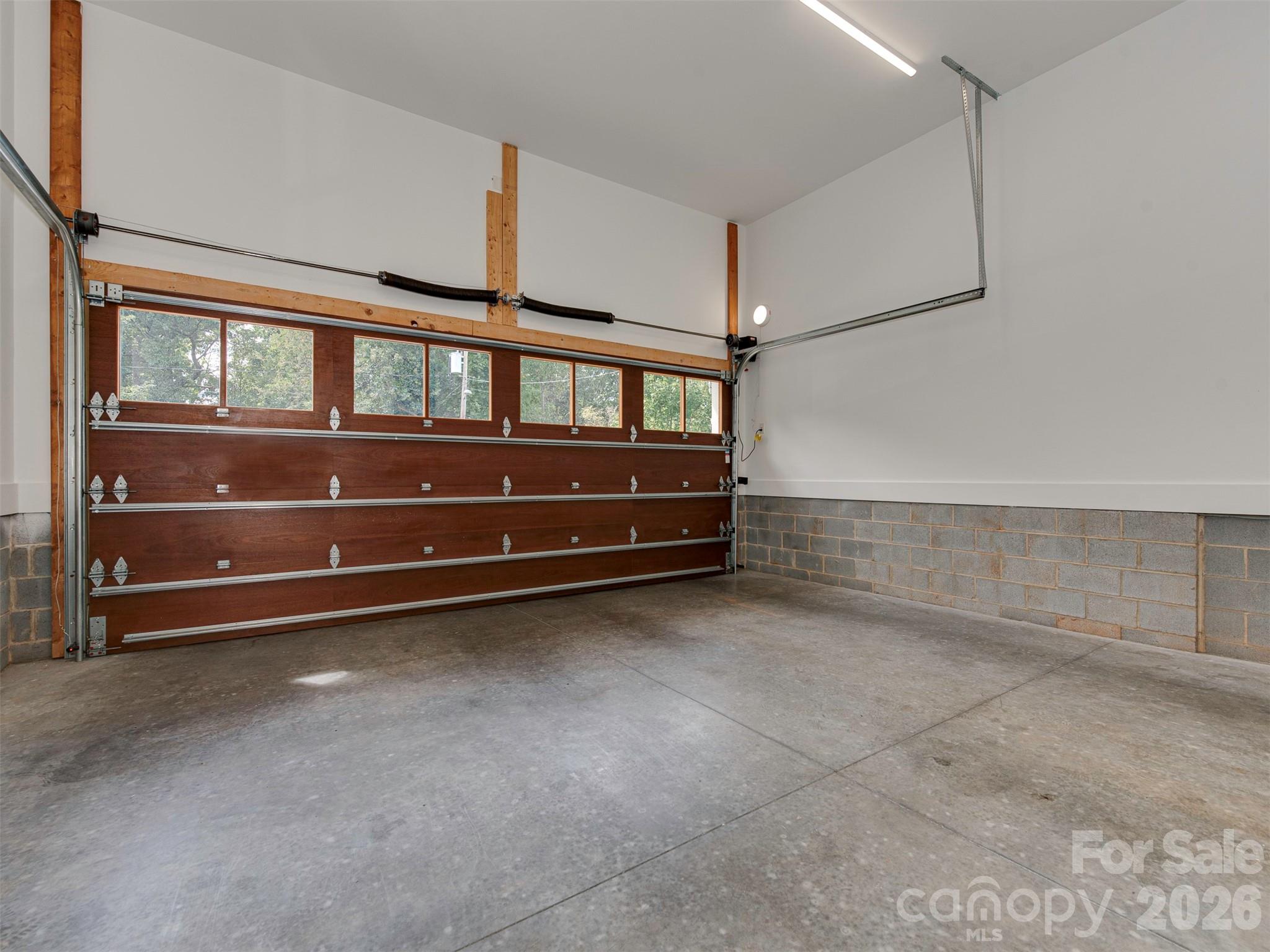 4009 Ridgecrest Avenue Charlotte, NC 28211 - Photo 41 of 43 a view of room with window