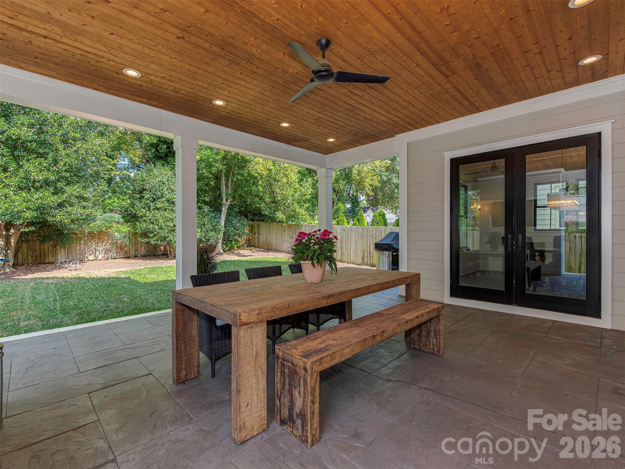 4009 Ridgecrest Avenue Charlotte, NC 28211 - Photo 6 of 43 a outdoor space with furniture and garden