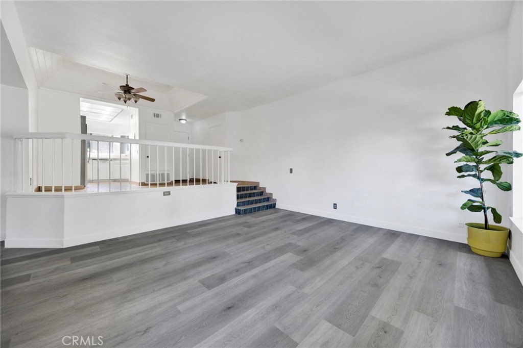 3210 Darby Street, Unit 102 Simi Valley, CA 93063 - Photo 7 of 21