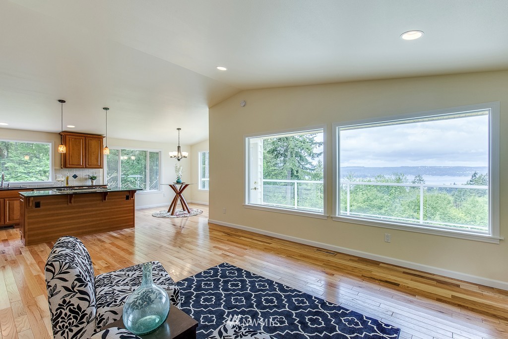 330 Northeast Riddell Road Bremerton, WA 98311 - Photo 3 of 25