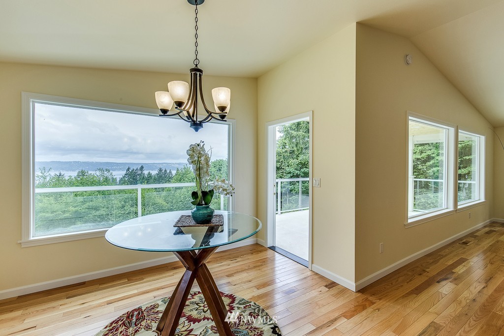 330 Northeast Riddell Road Bremerton, WA 98311 - Photo 7 of 25