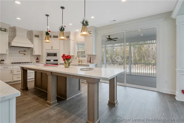 $999,997 | 1910 Thomas Wood (lot 73) Drive, Fayetteville, NC 28306