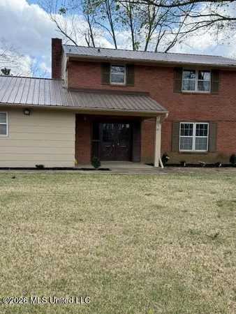 $235,000 | 425 West Chulahoma Avenue, Holly Springs, MS 38635