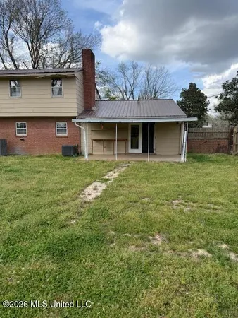 $235,000 | 425 West Chulahoma Avenue, Holly Springs, MS 38635