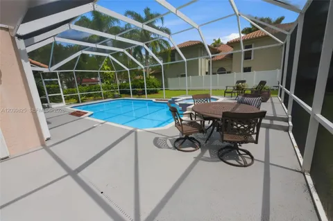 $899,999 | 18000 Northwest 16th Street, Pembroke Pines, FL 33029