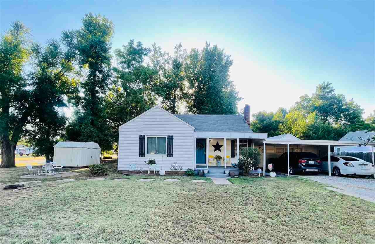 1001 10th Street Perry, OK 73077 - Photo 1 of 34 Gallery Image 1