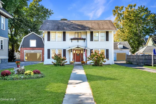 $318,000 | 33 Kingsboro Avenue, Gloversville, NY 12078