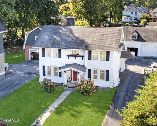 $345,000 | 33 Kingsboro Avenue, Gloversville, NY 12078