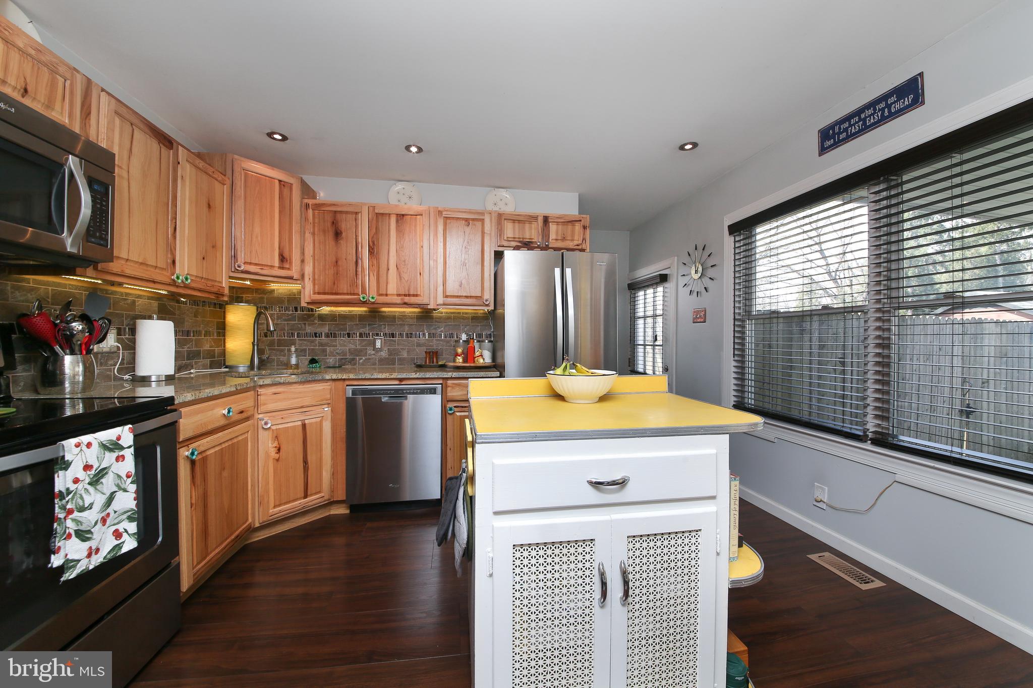 223 West County Line Road Hatboro, PA 19040 - Photo 10 of 38 Kitchen with granite counters