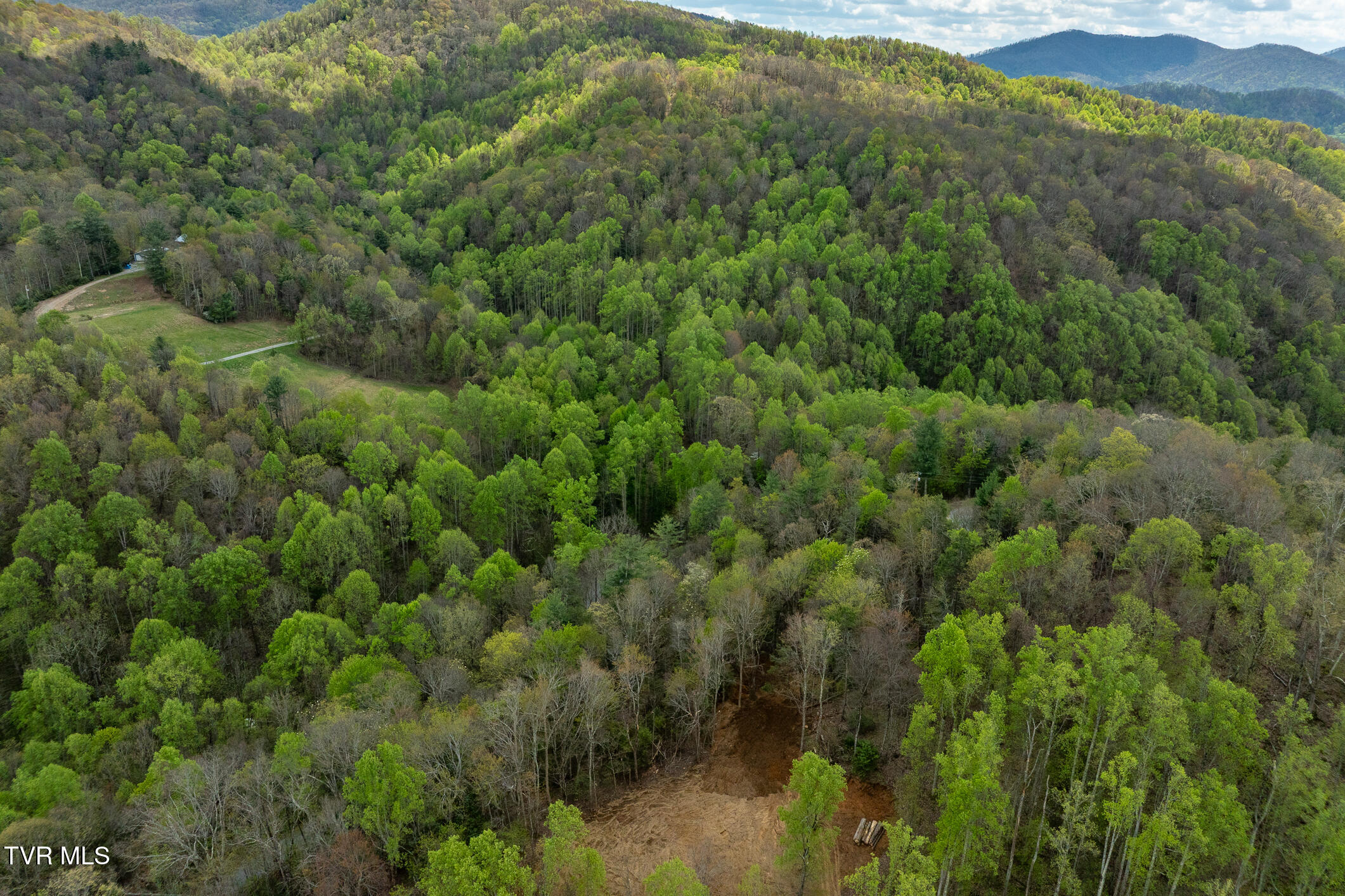 1 Ridge Top Lane, Unit 1 Hampton, TN 37658 - Photo 15 of 35 TBD Sunset Ridge (6 of 38)