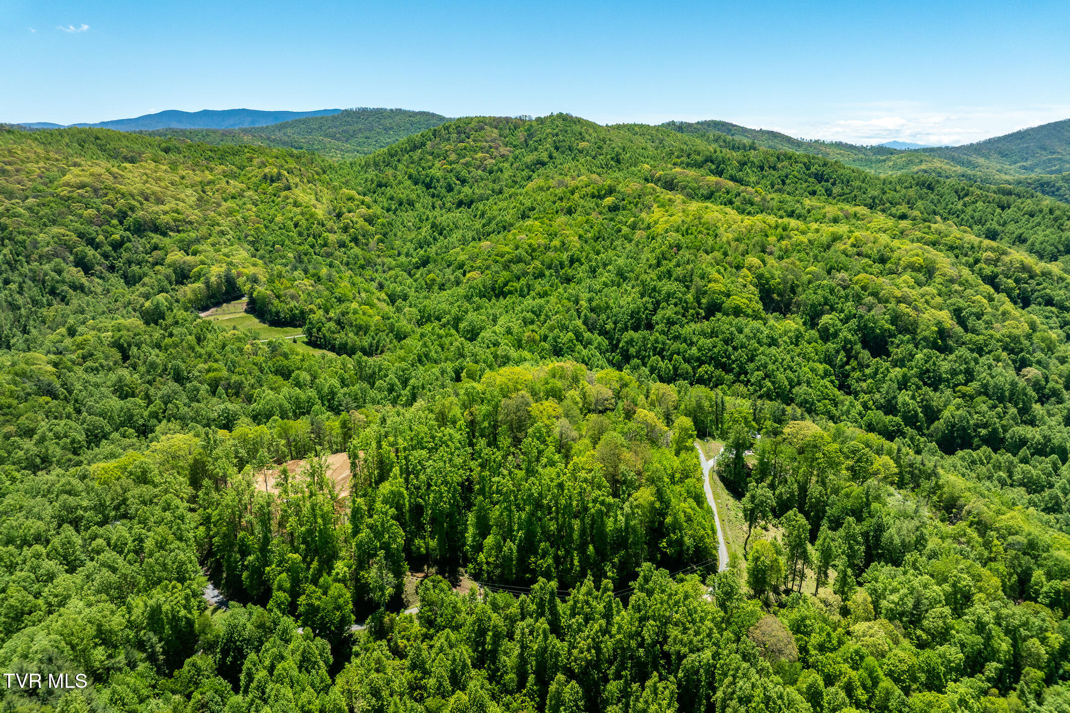 1 Ridge Top Lane, Unit 1 Hampton, TN 37658 - Photo 23 of 35 TBD Sunset Ridge (33 of 38)