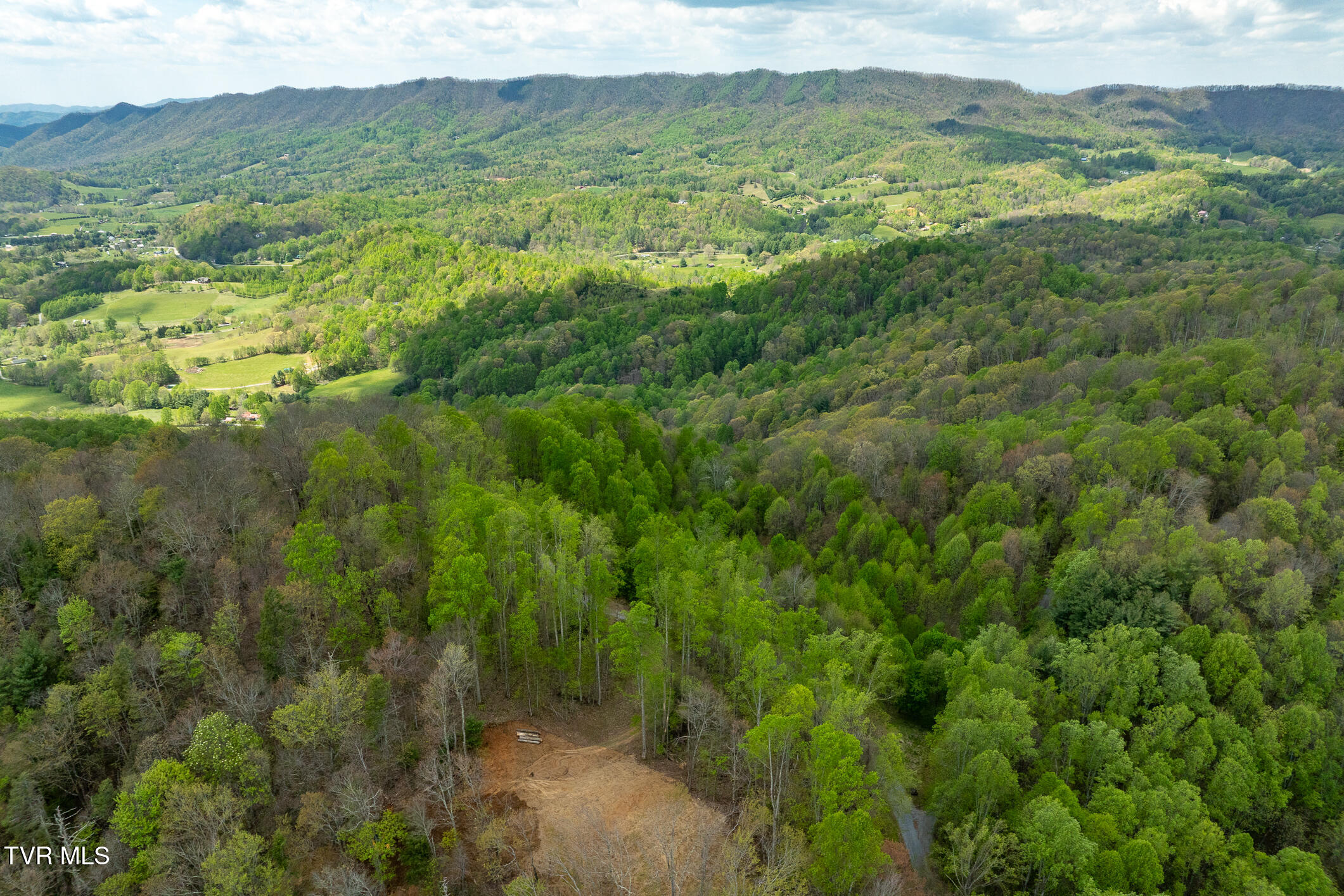 1 Ridge Top Lane, Unit 1 Hampton, TN 37658 - Photo 24 of 35 TBD Sunset Ridge (4 of 38)