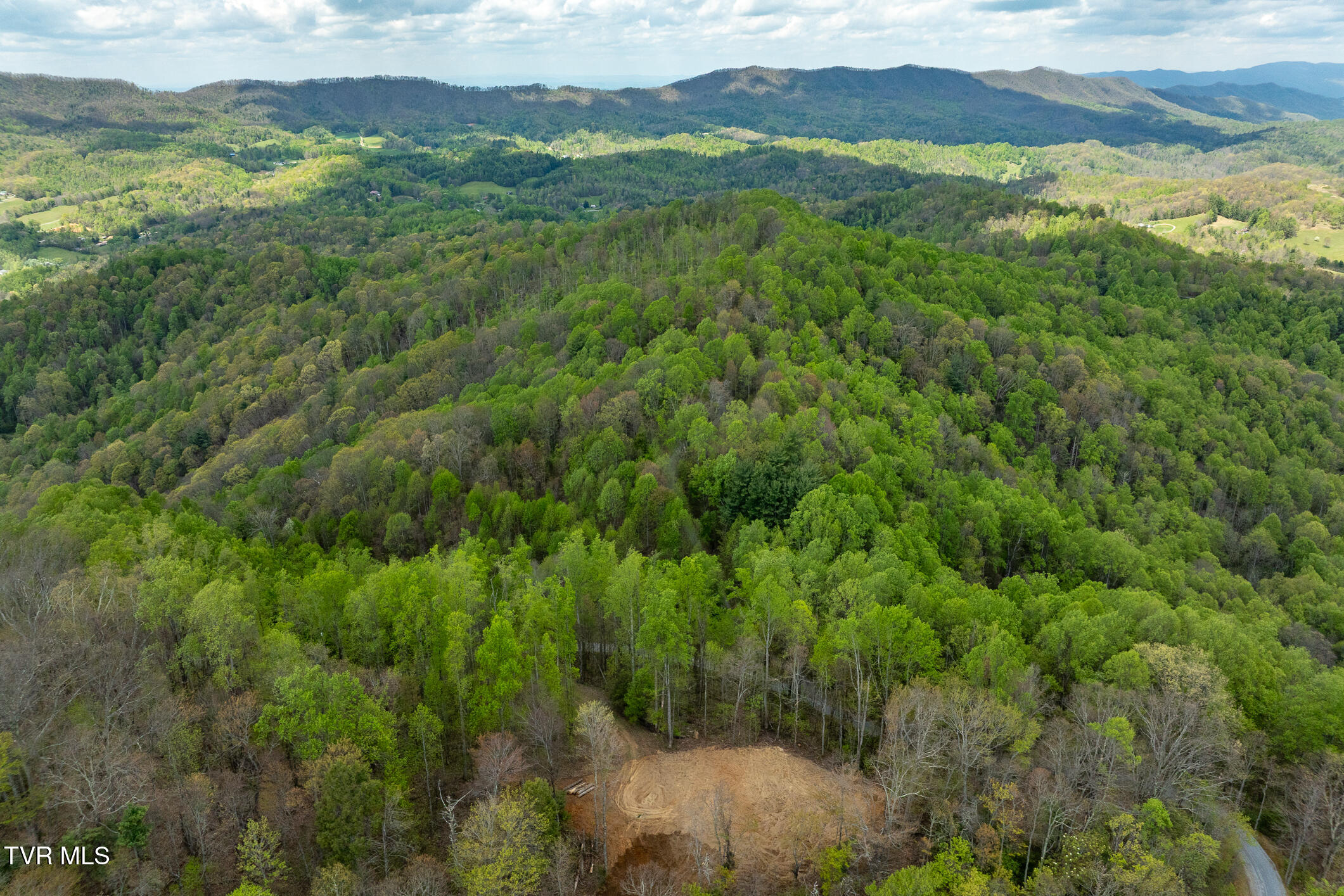 1 Ridge Top Lane, Unit 1 Hampton, TN 37658 - Photo 26 of 35 TBD Sunset Ridge (3 of 38)