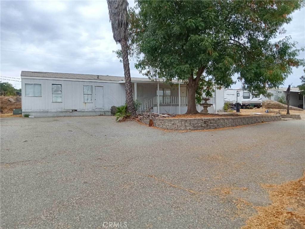 18420 Decker Road Perris, CA 92570 - Photo 17 of 22