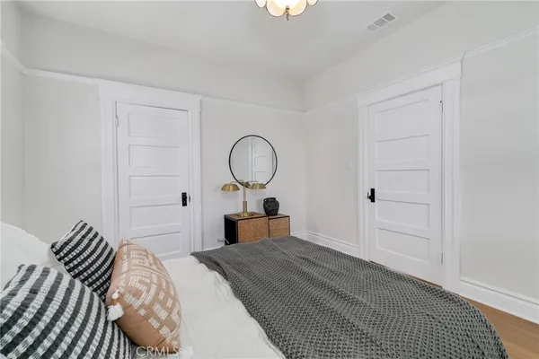 $1,169,000 | 2947 South Hobart Boulevard, Los Angeles, CA 90018