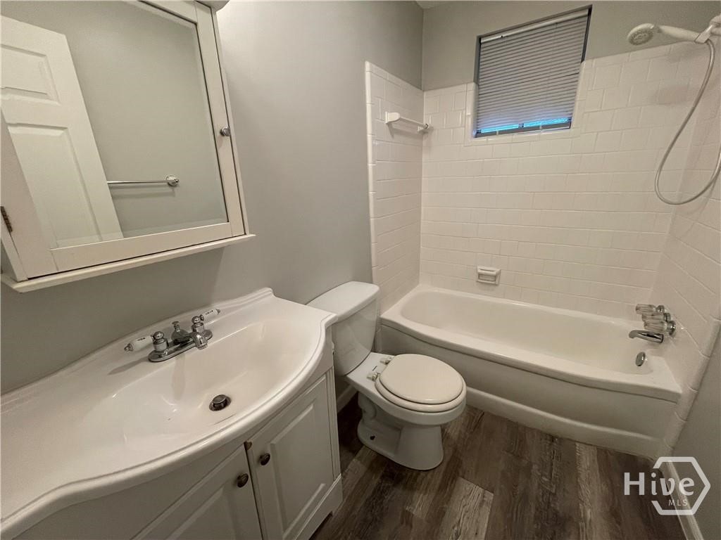 12509 Woodley Road Savannah, GA 31419 - Photo 8 of 14 Bath