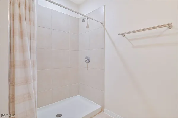 $1,850 | 1009 Jacaranda Parkway East, Cape Coral, FL 33909