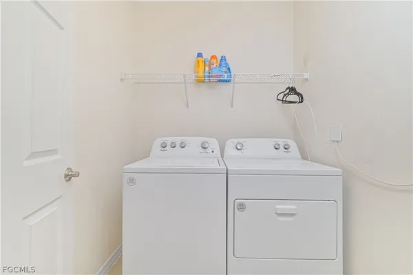 $1,850 | 1009 Jacaranda Parkway East, Cape Coral, FL 33909