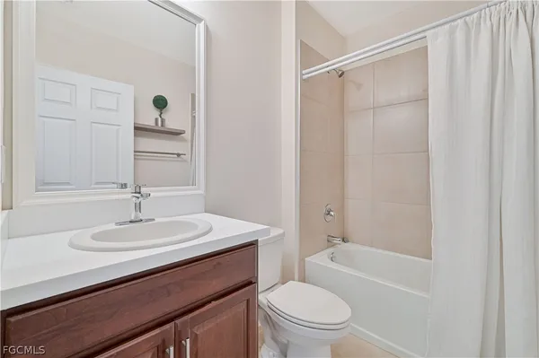 $1,850 | 1009 Jacaranda Parkway East, Cape Coral, FL 33909