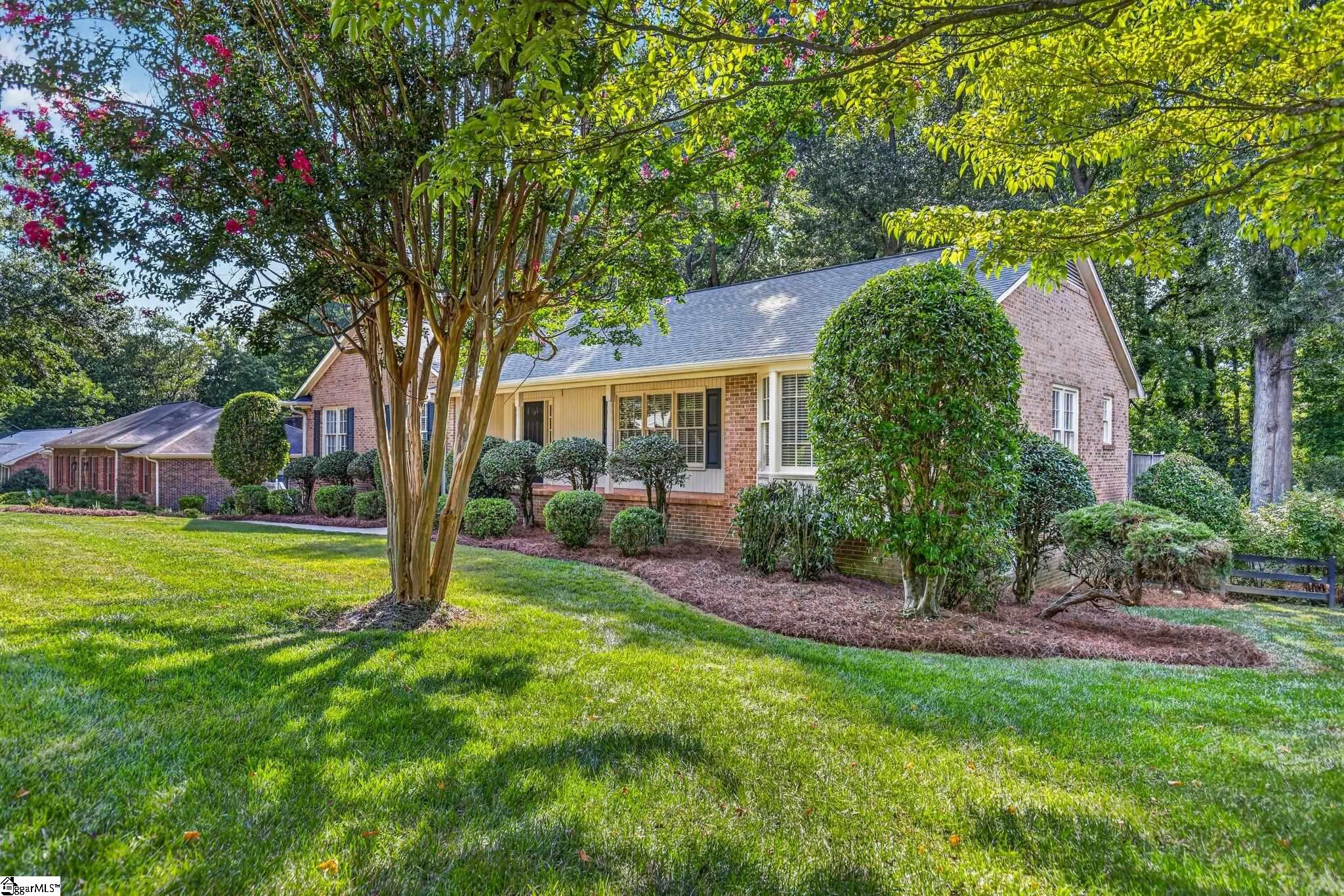 410 Sweetwater Road Greer, SC 29650 - Photo 3 of 48