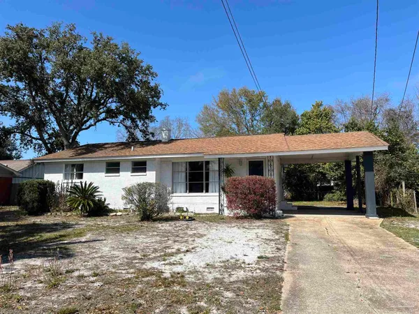 $1,875 | 3254 West Avenue, Gulf Breeze, FL 32563