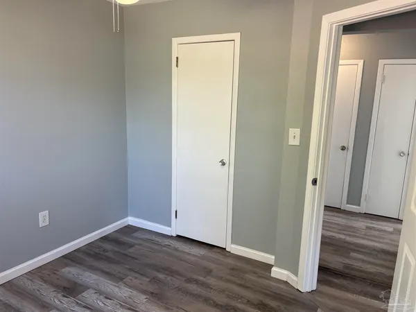 $1,875 | 3254 West Avenue, Gulf Breeze, FL 32563