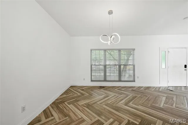 $2,750 | 4224 Westminster Place, St. Louis, MO 63108