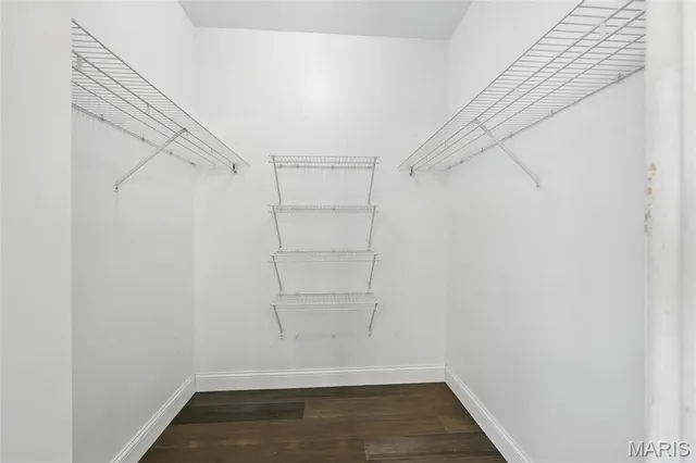 $2,750 | 4224 Westminster Place, St. Louis, MO 63108