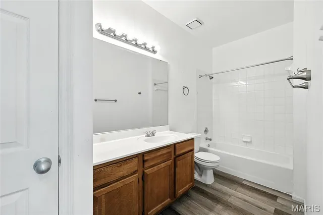 $2,750 | 4224 Westminster Place, St. Louis, MO 63108