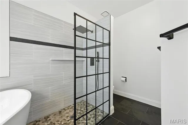 $2,750 | 4224 Westminster Place, St. Louis, MO 63108