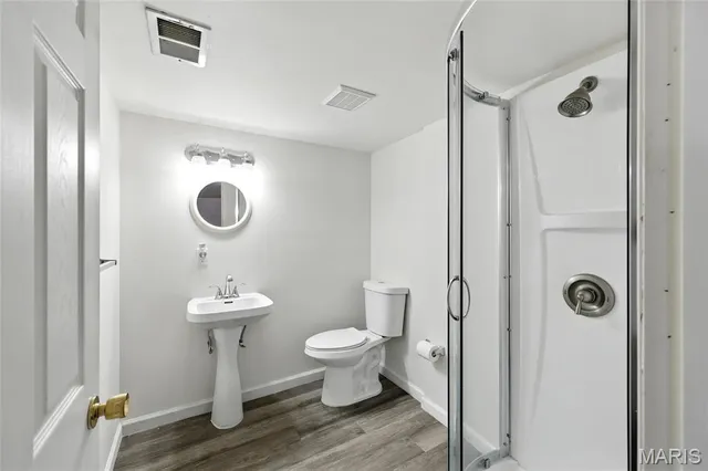 $2,750 | 4224 Westminster Place, St. Louis, MO 63108